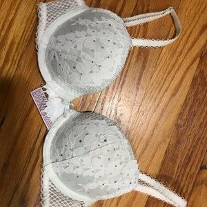 Victoria’s Secret push up bra